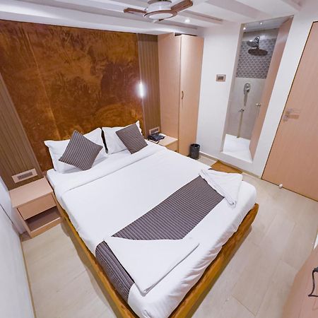 Hotel Winton Mumbai Bagian luar foto
