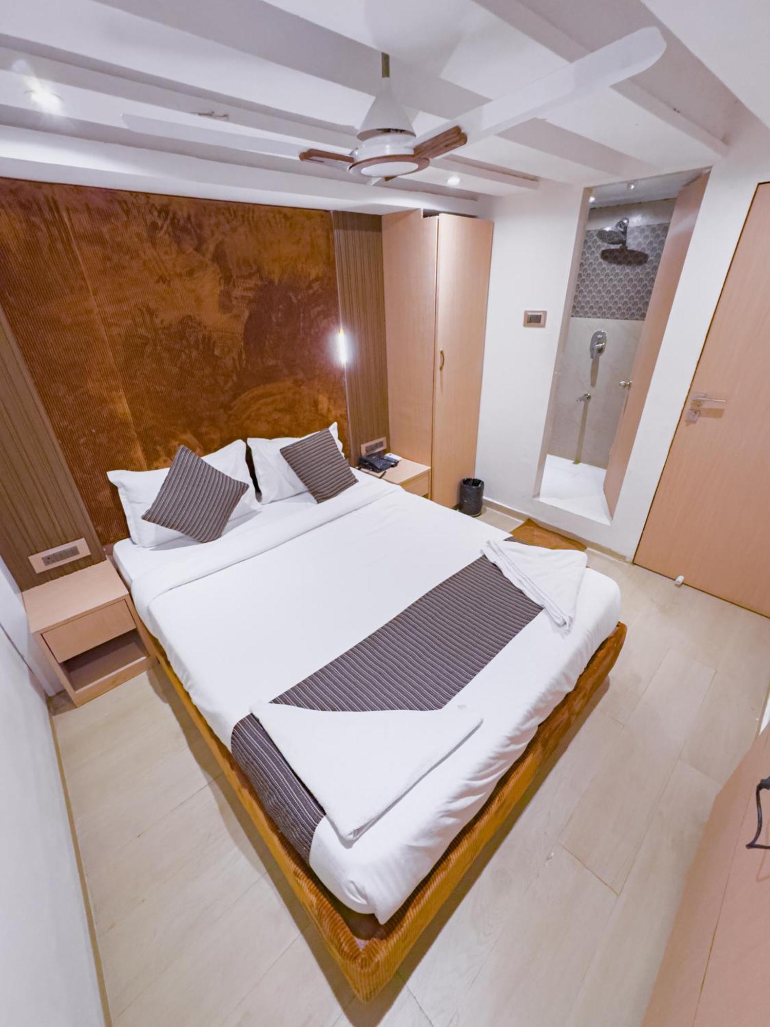 Hotel Winton Mumbai Bagian luar foto