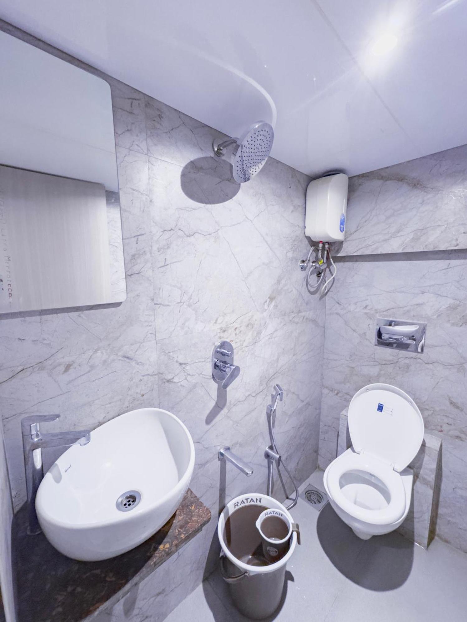 Hotel Winton Mumbai Bagian luar foto