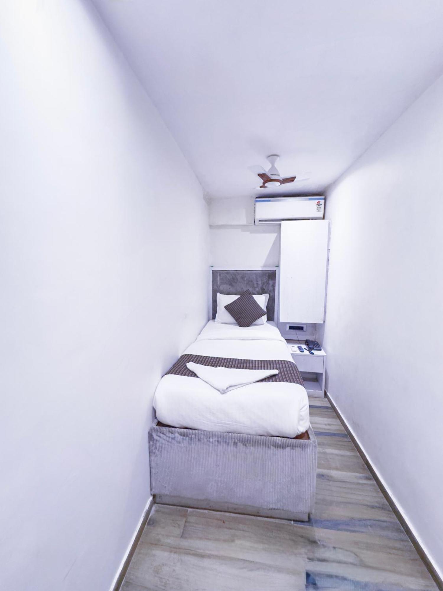 Hotel Winton Mumbai Bagian luar foto