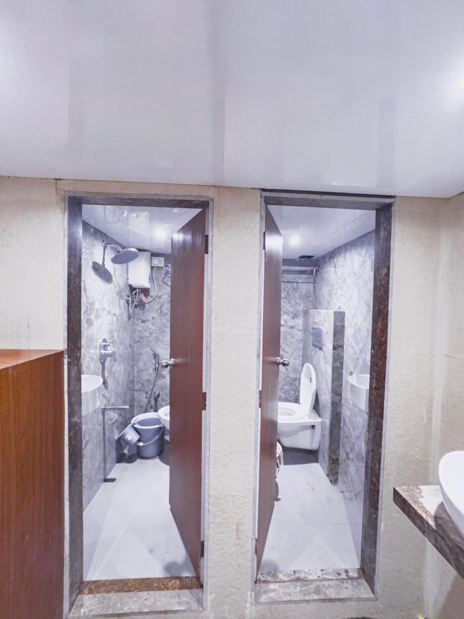 Hotel Winton Mumbai Bagian luar foto