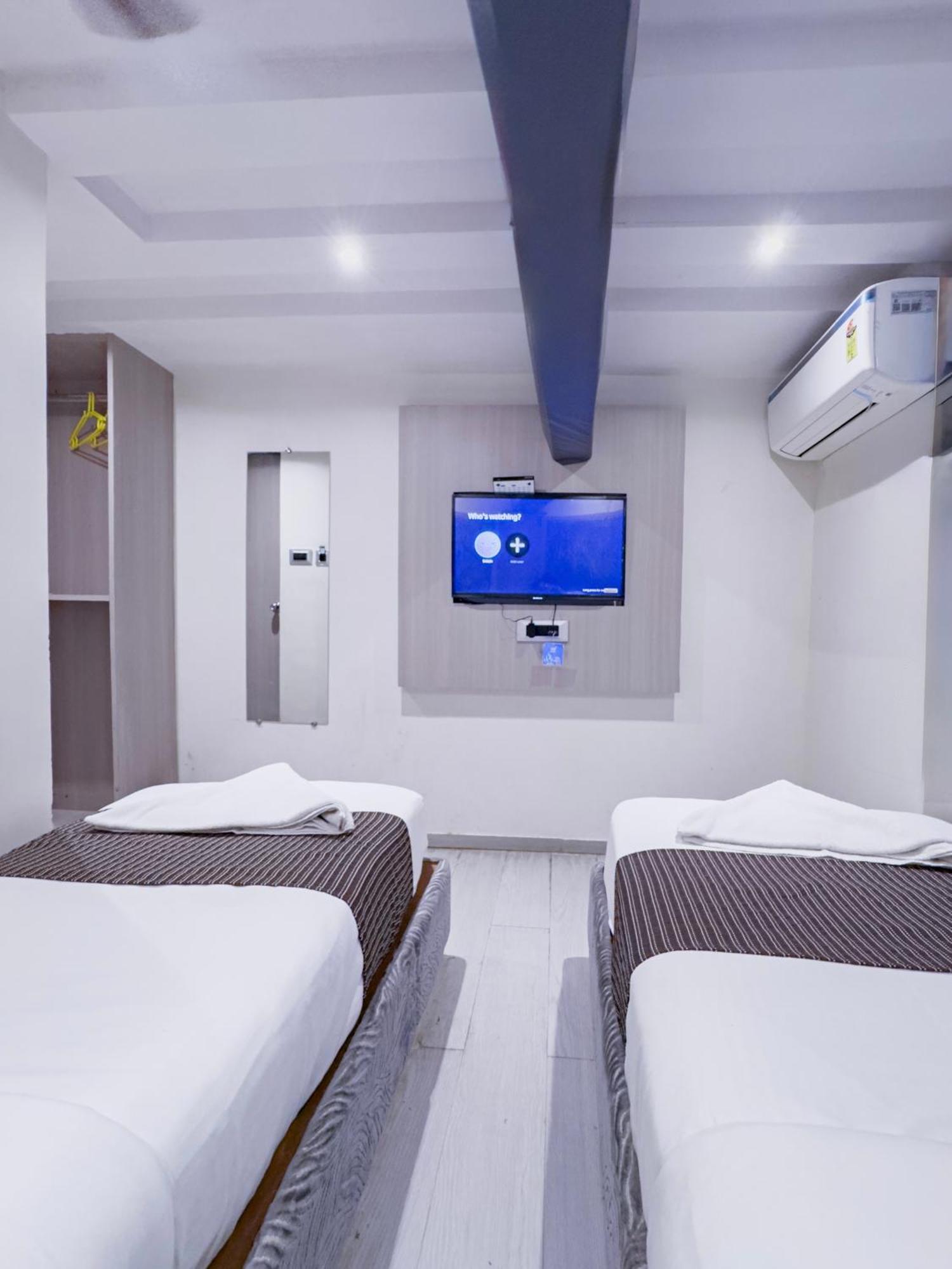 Hotel Winton Mumbai Bagian luar foto