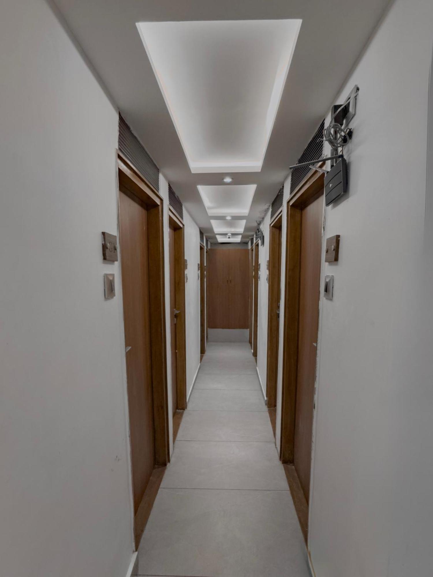 Hotel Winton Mumbai Bagian luar foto