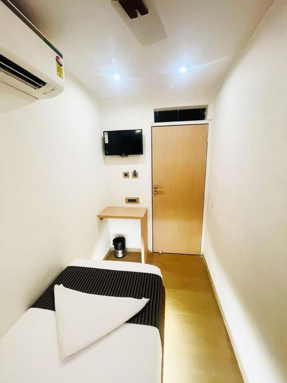 Hotel Winton Mumbai Bagian luar foto
