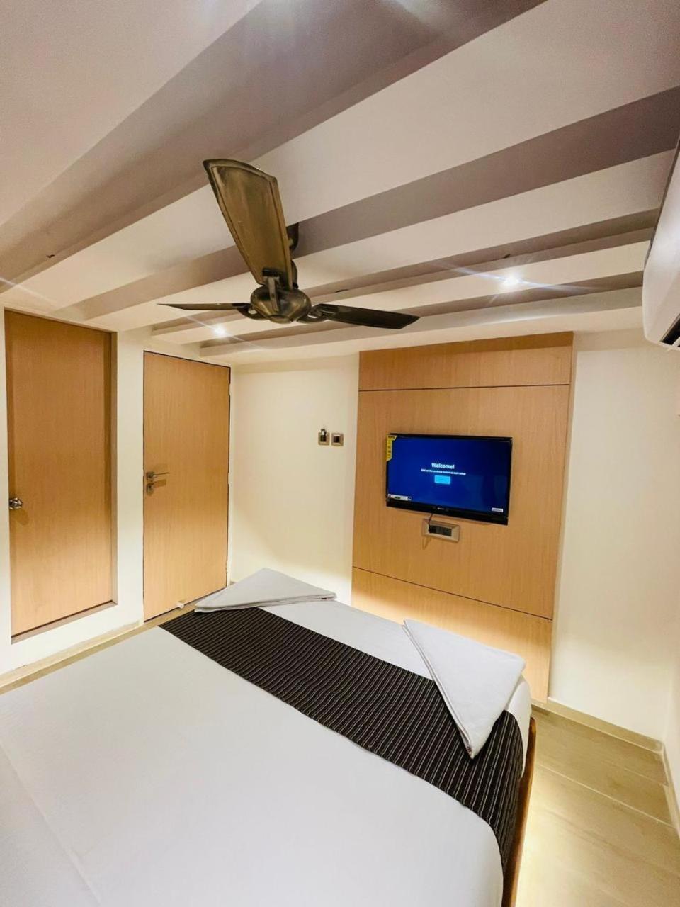 Hotel Winton Mumbai Bagian luar foto