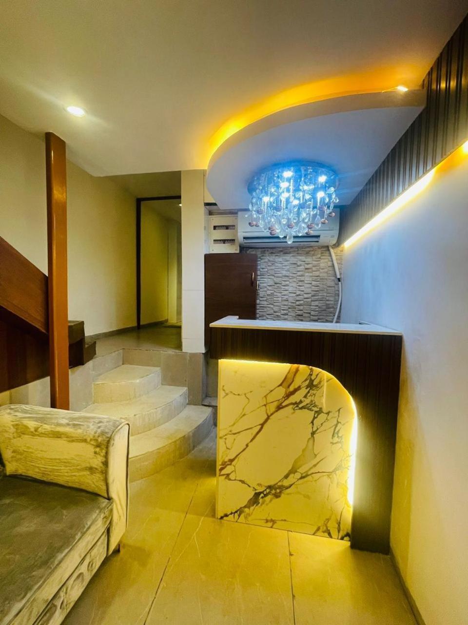 Hotel Winton Mumbai Bagian luar foto